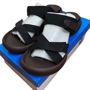 Congos half moon heel sandals